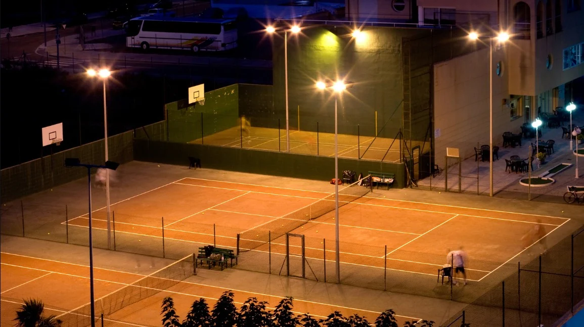 Cancha iluminada
